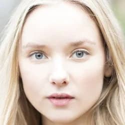 Alexandra Dowling
