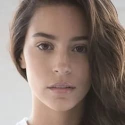 Alexxis Lemire
