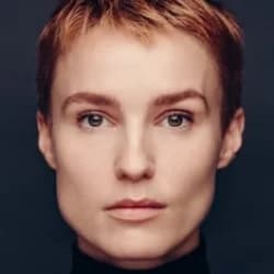 Amanda Collin