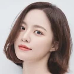 Bae Yoon-kyung