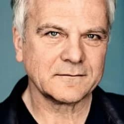 Bernhard Schütz