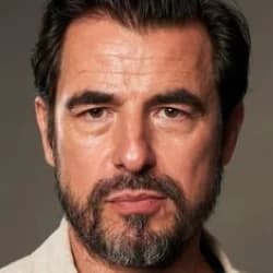 Claes Bang
