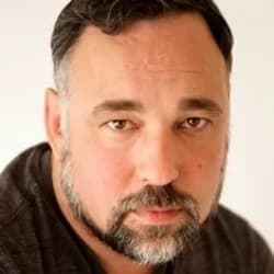 Daniel Pitt