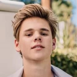 Gavin White