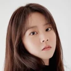 Han Seung-yeon