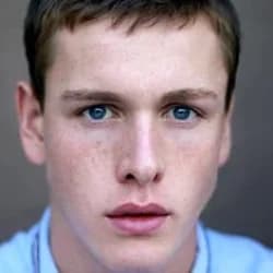 Harris Dickinson