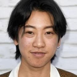 Jes Tom