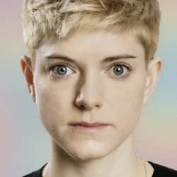 Mae Martin