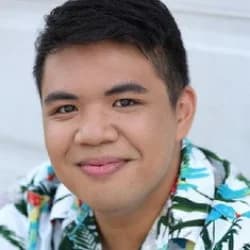 Mark Pariñas