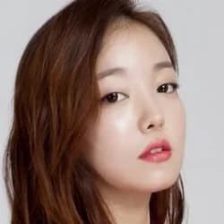 Moon Ji-in