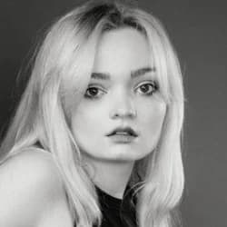 Natalie Grace