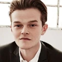 Robert Aramayo