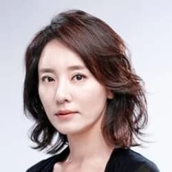 Son Ji-na
