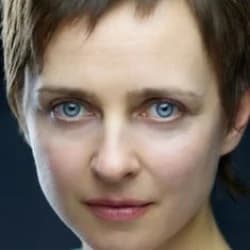 Verity Hewlett