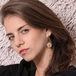 Zsófia Temesvári